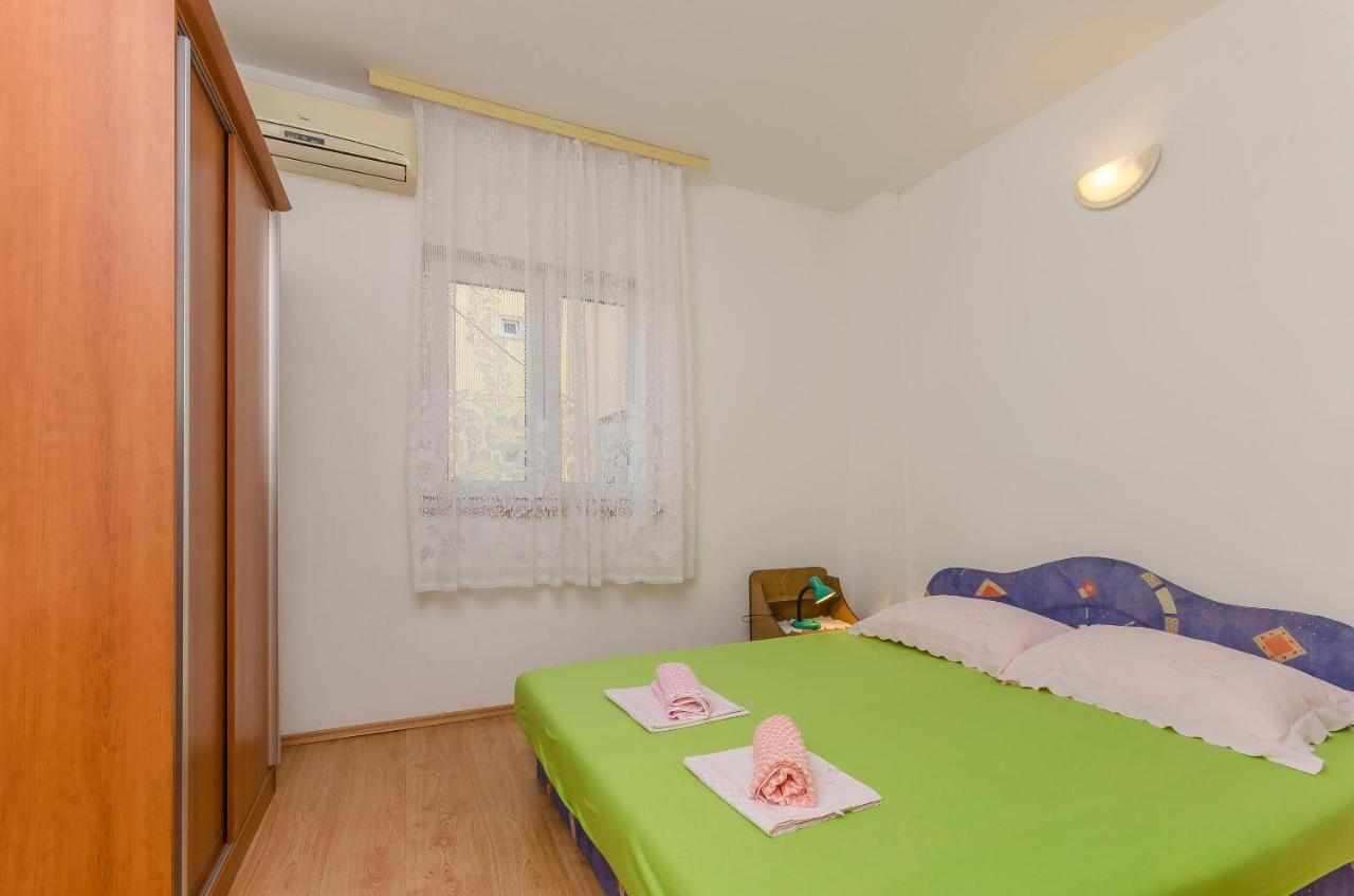 Apartments Mira I โวดีเซ ภายนอก รูปภาพ
