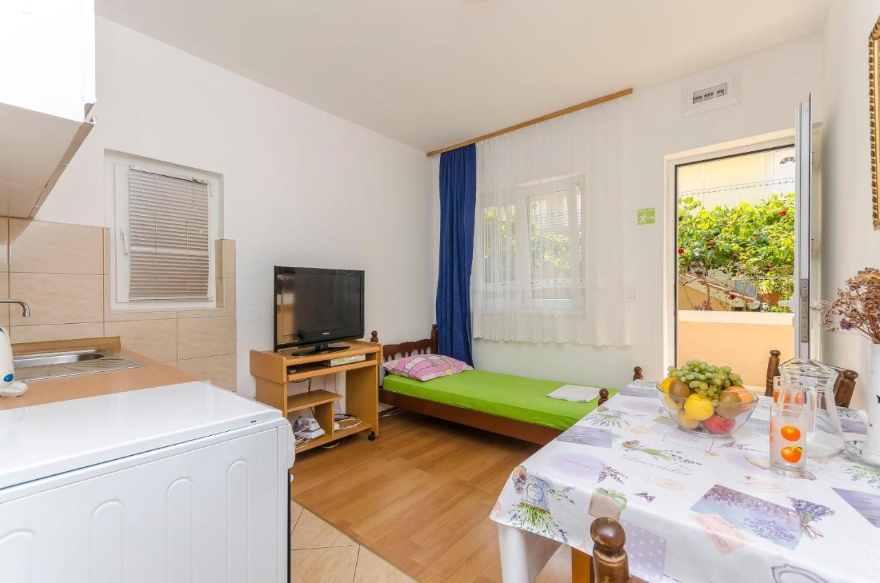 Apartments Mira I โวดีเซ ภายนอก รูปภาพ